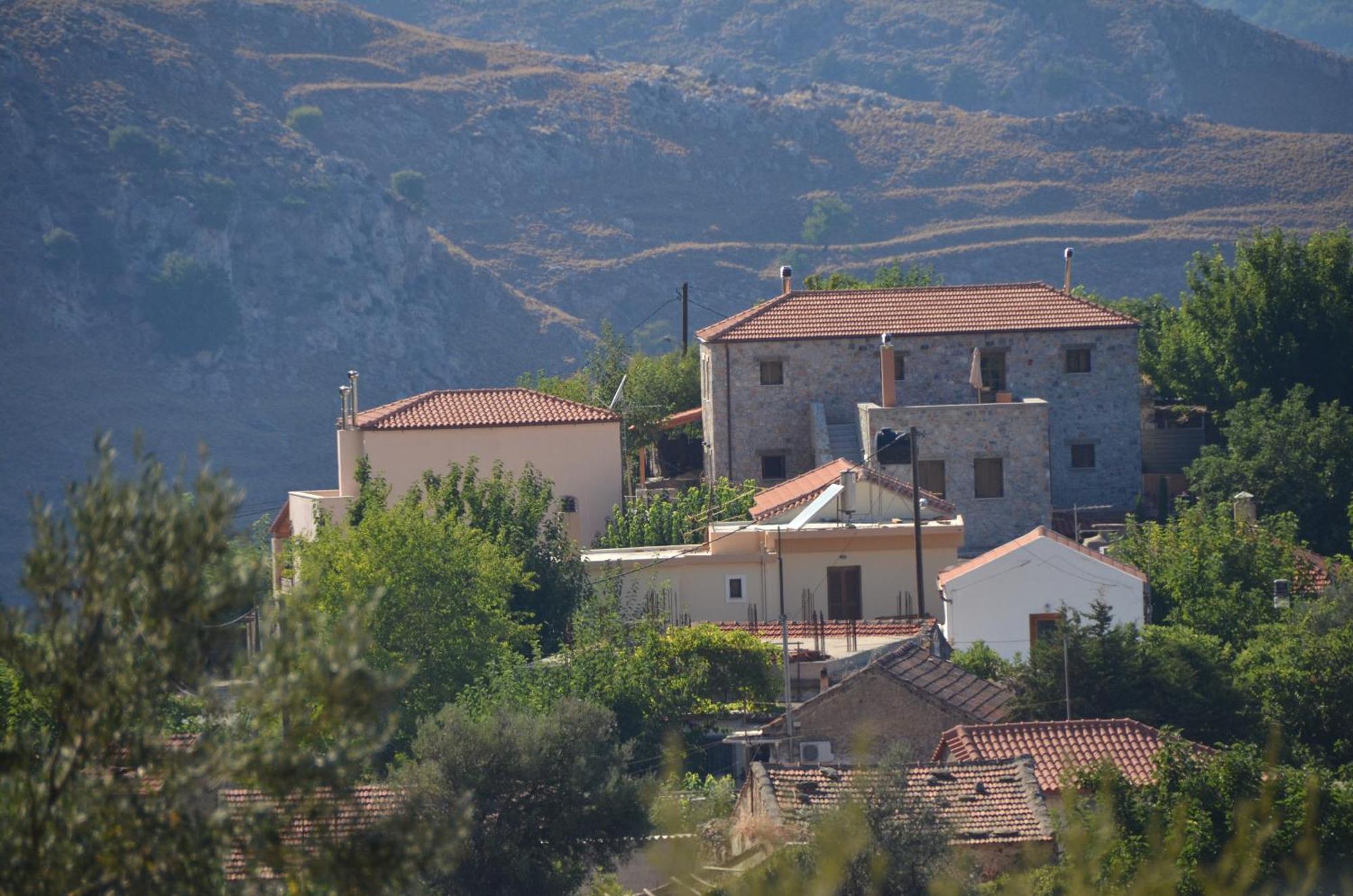 Apirathes Residence Zoúrva Esterno foto
