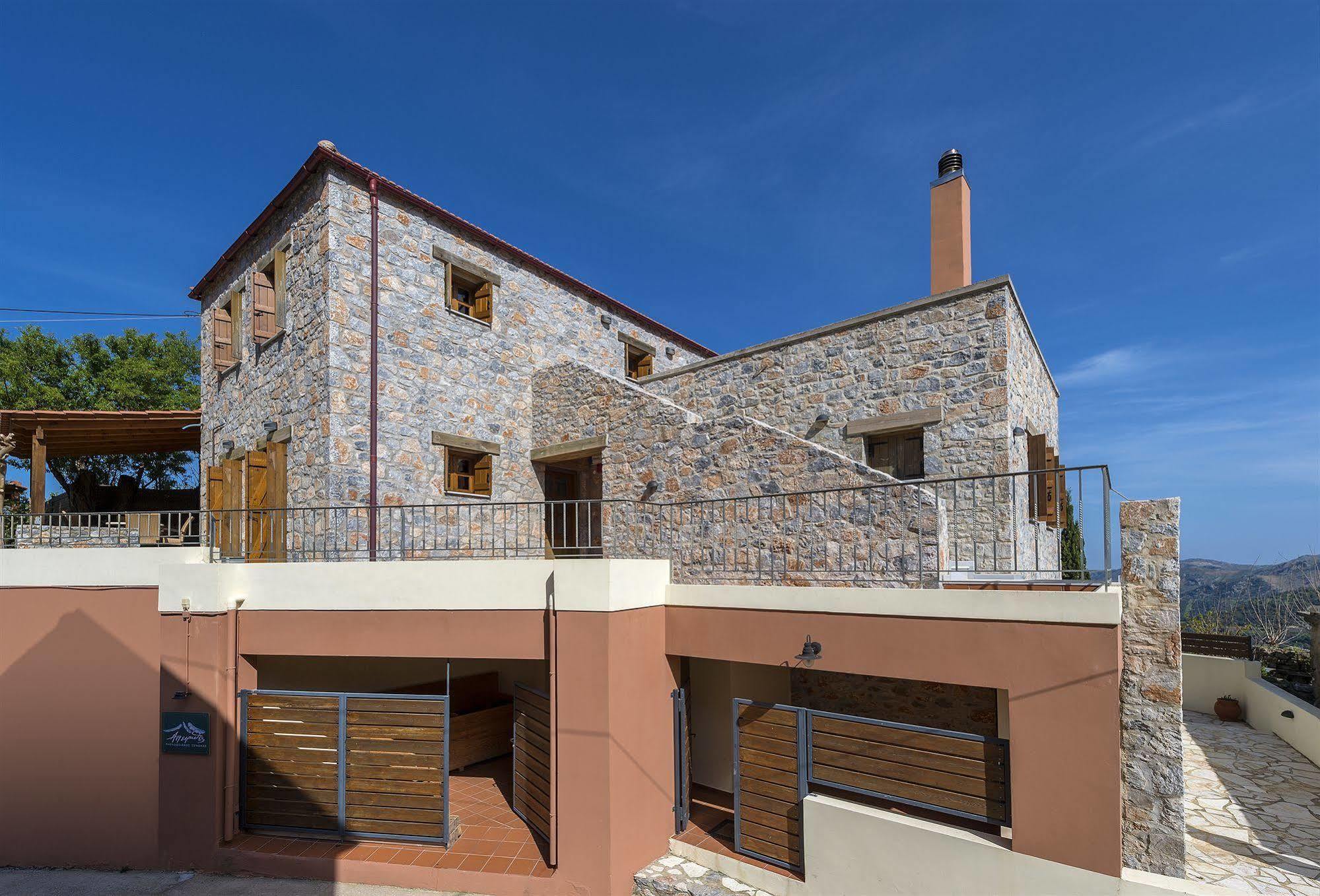 Apirathes Residence Zoúrva Esterno foto