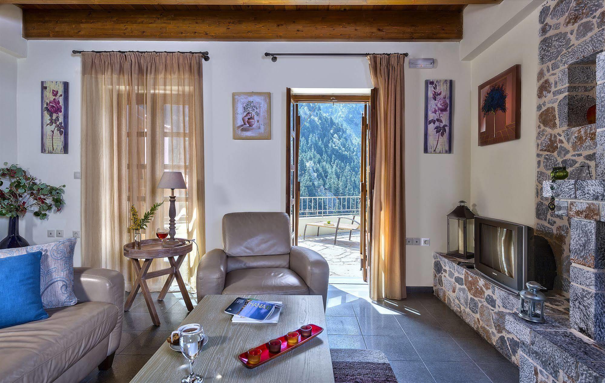 Apirathes Residence Zoúrva Esterno foto