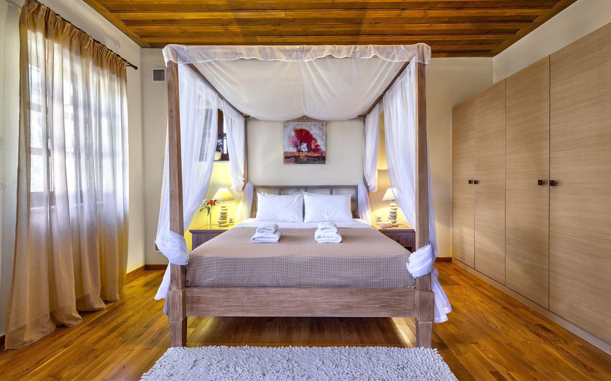 Apirathes Residence Zoúrva Esterno foto