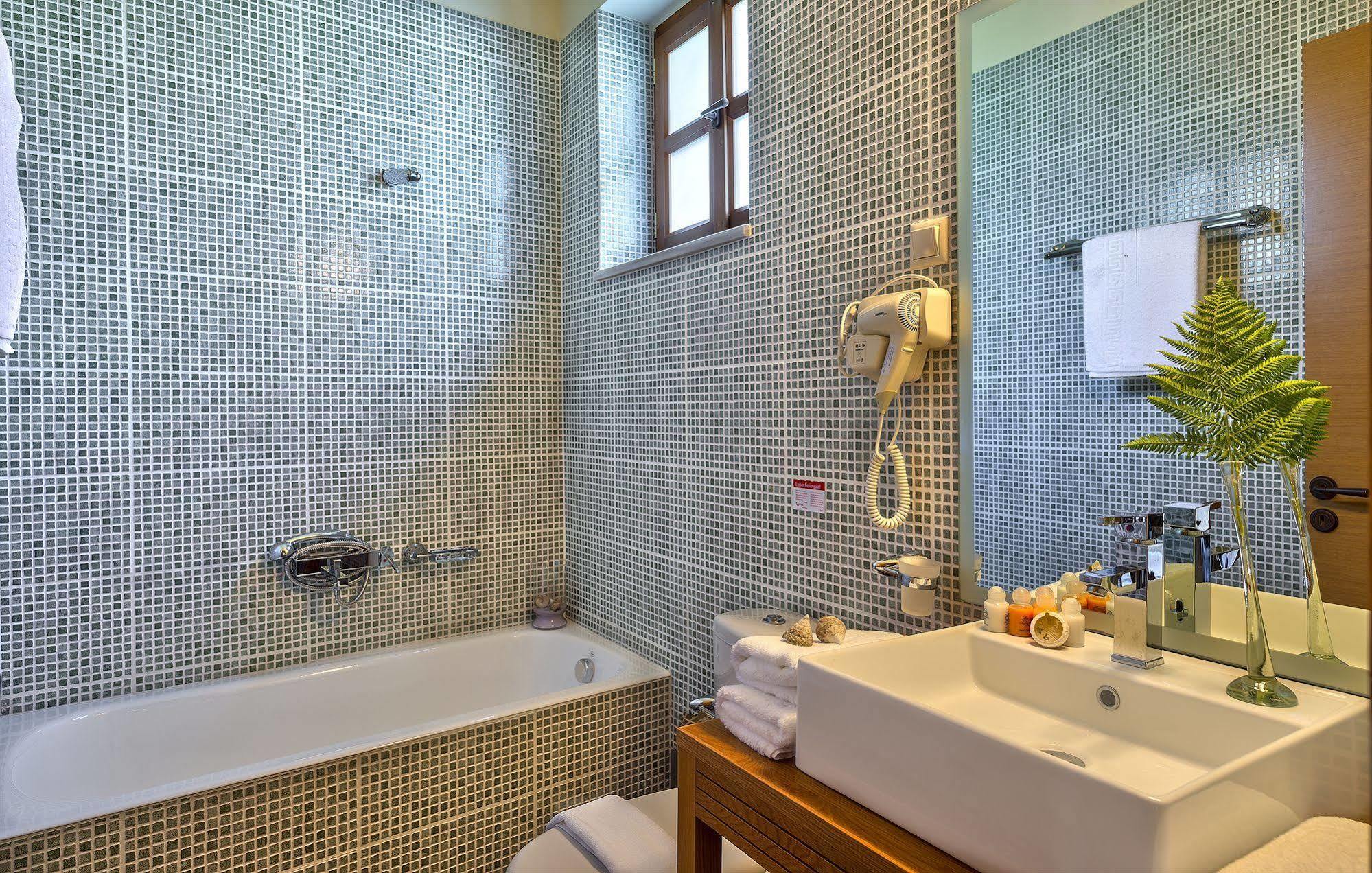 Apirathes Residence Zoúrva Esterno foto