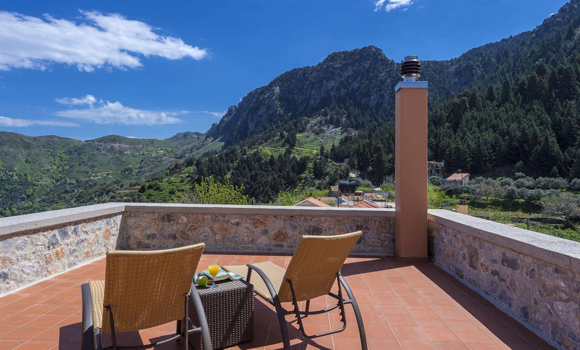Apirathes Residence Zoúrva Esterno foto